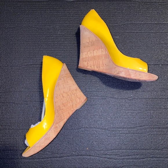 Yellow Cork ALDO platform wedges - Picture 4 of 4